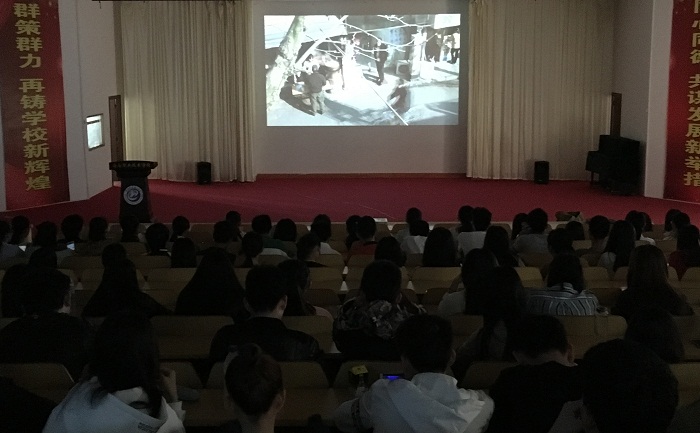 “禁毒防艾”主题教育电影专场放映活动现场（学生工作处 朱泽东摄影）.jpg